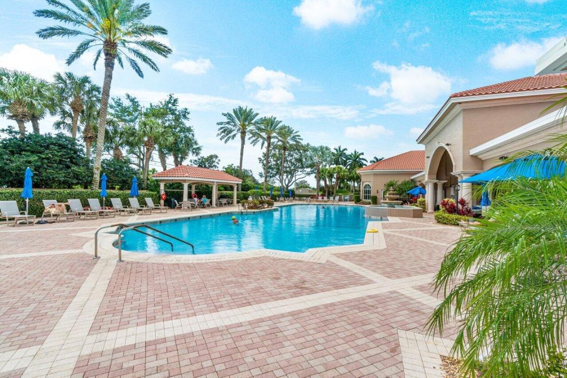 Villa Borghese HUNTINGTON WALK 1 - Residential