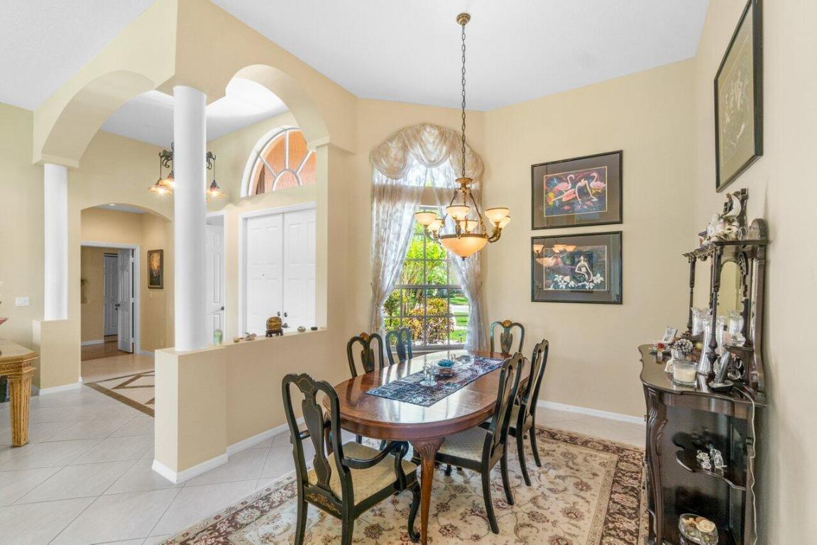 Villa Borghese HUNTINGTON WALK 1 - Residential