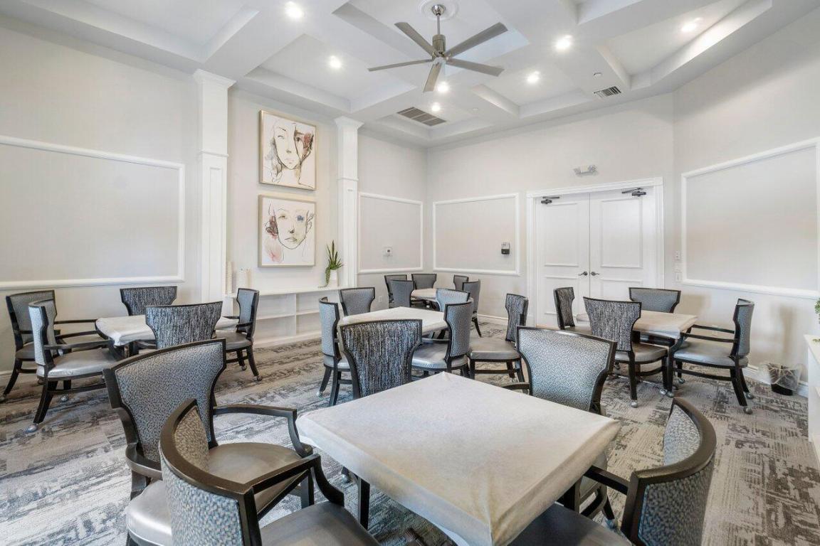 Villa Borghese HUNTINGTON WALK 1 - Residential