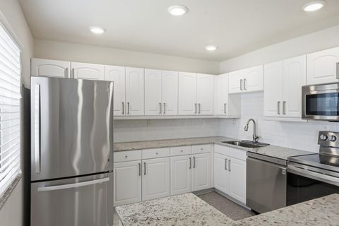 Tiny photo for 563 Piedmont L, Delray Beach, FL 33484 (MLS # B26019465)