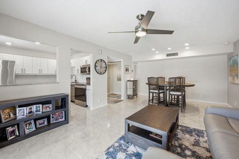 Tiny photo for 563 Piedmont L, Delray Beach, FL 33484 (MLS # B26019465)