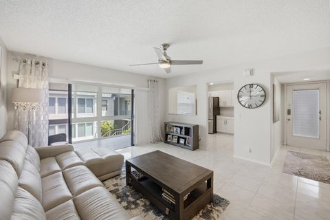 Tiny photo for 563 Piedmont L, Delray Beach, FL 33484 (MLS # B26019465)