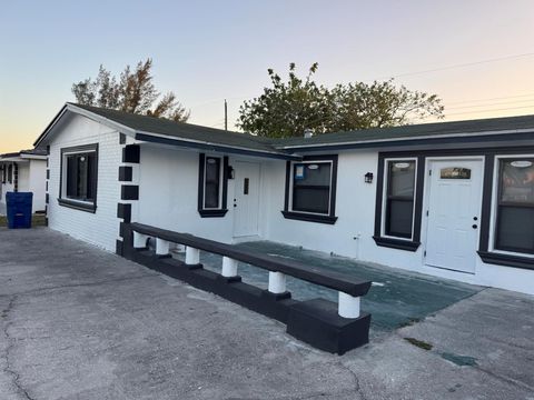 3101 Avenue H E Riviera Beach FL 33404