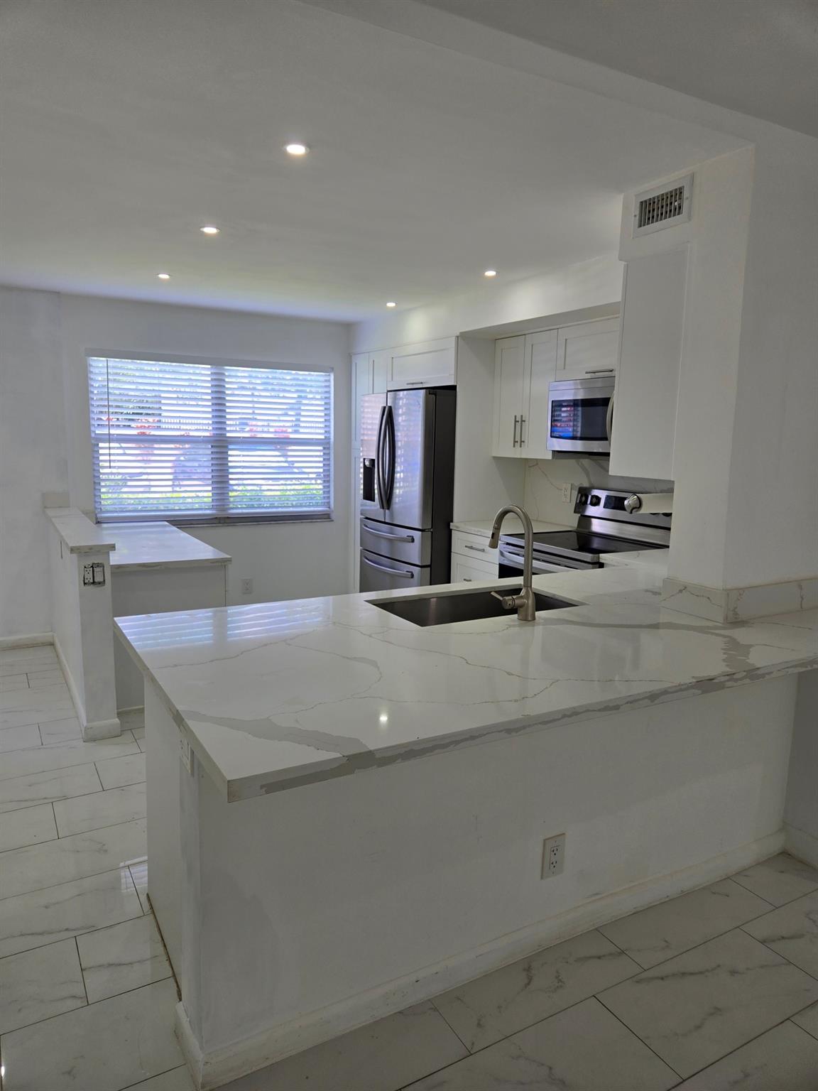 2302 Lucaya Ln A1