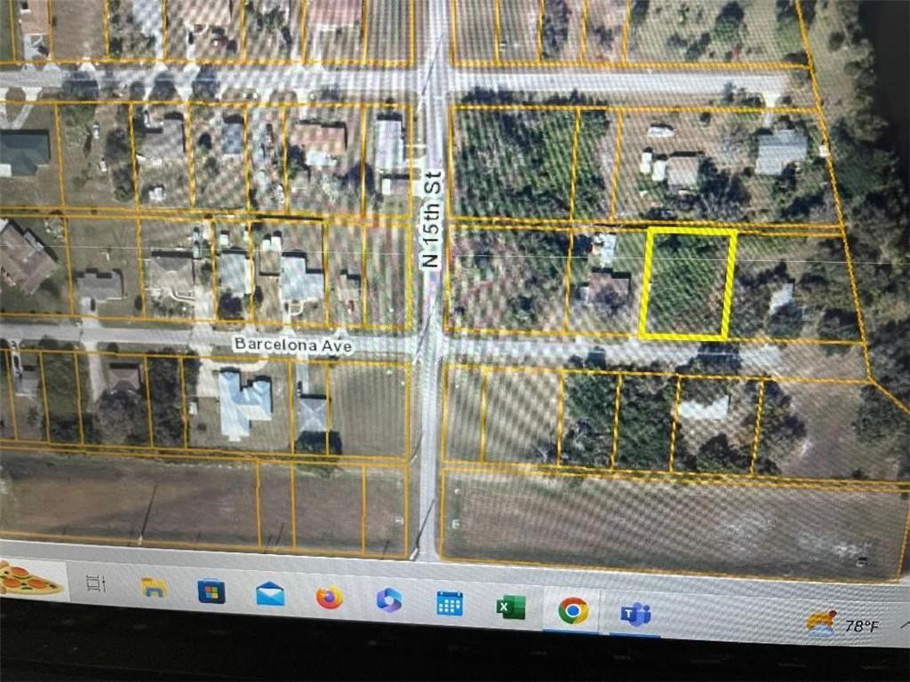 PARADISE PARK - Land