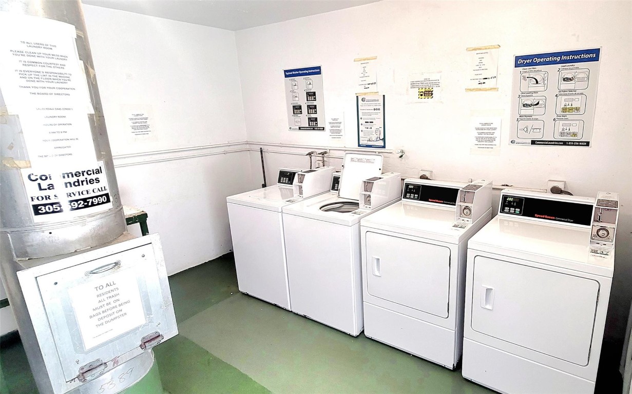 Lauderdale Oaks Condo 1 - Residential Lease