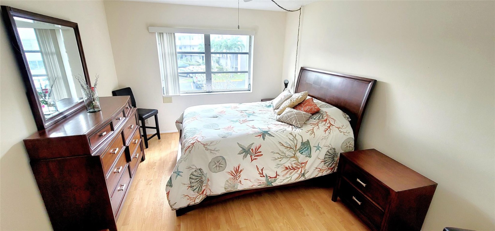 Lauderdale Oaks Condo 1 - Residential Lease