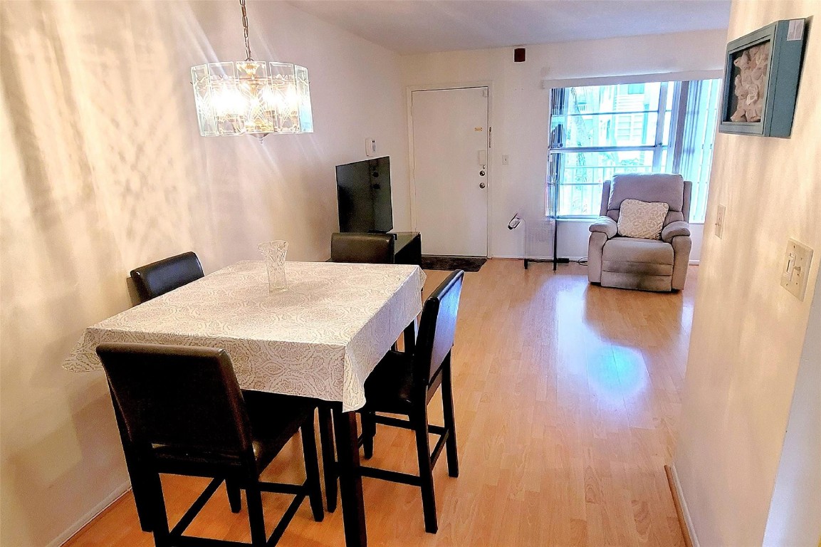 Lauderdale Oaks Condo 1 - Residential Lease