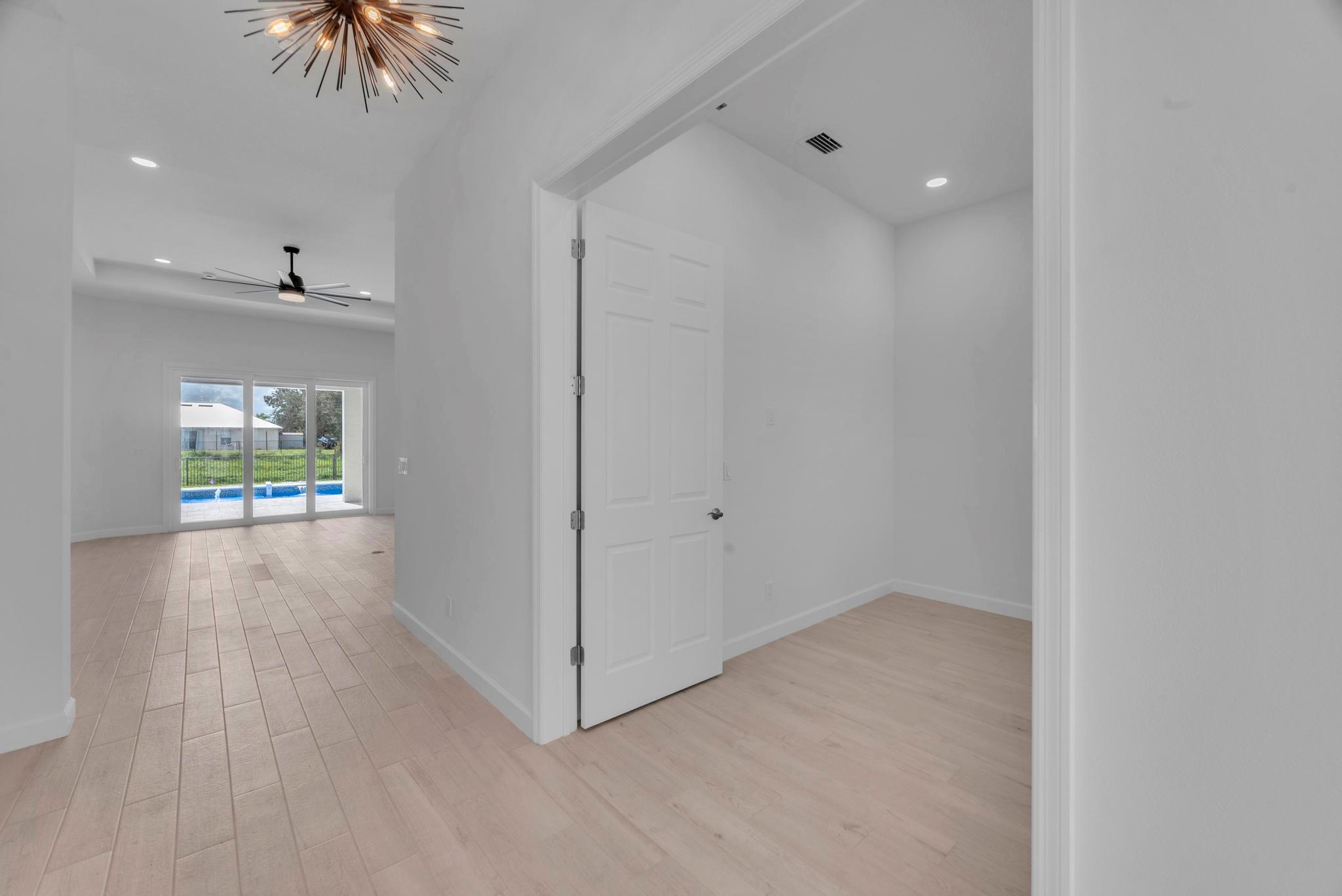 PORT ST LUCIE SECTION 9 - Residential Lease
