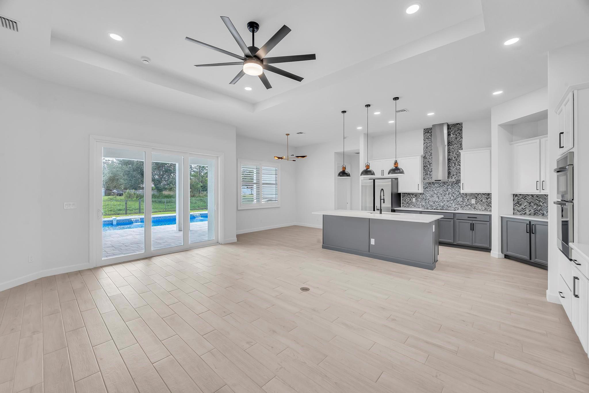 PORT ST LUCIE SECTION 9 - Residential Lease