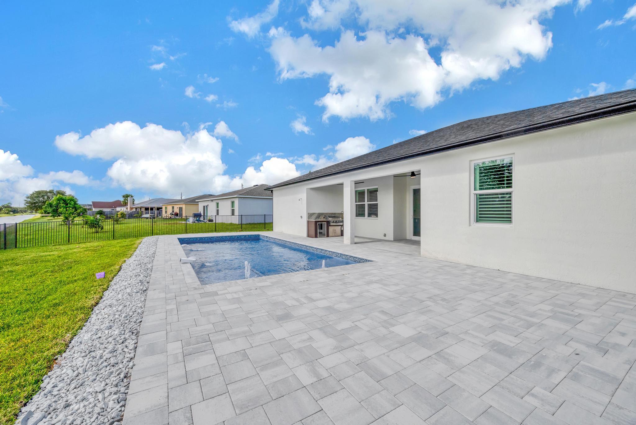PORT ST LUCIE SECTION 9 - Residential Lease