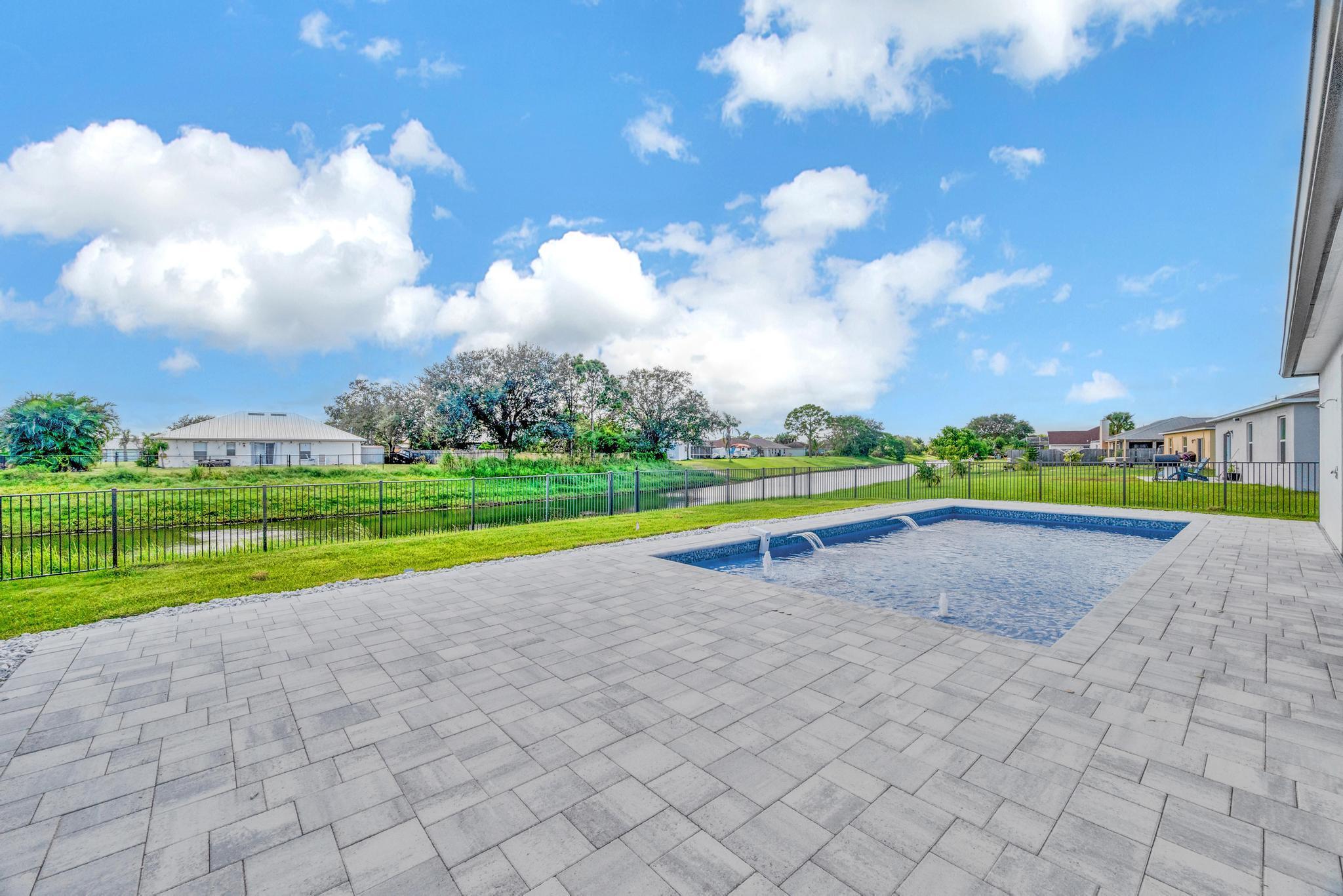 PORT ST LUCIE SECTION 9 - Residential Lease