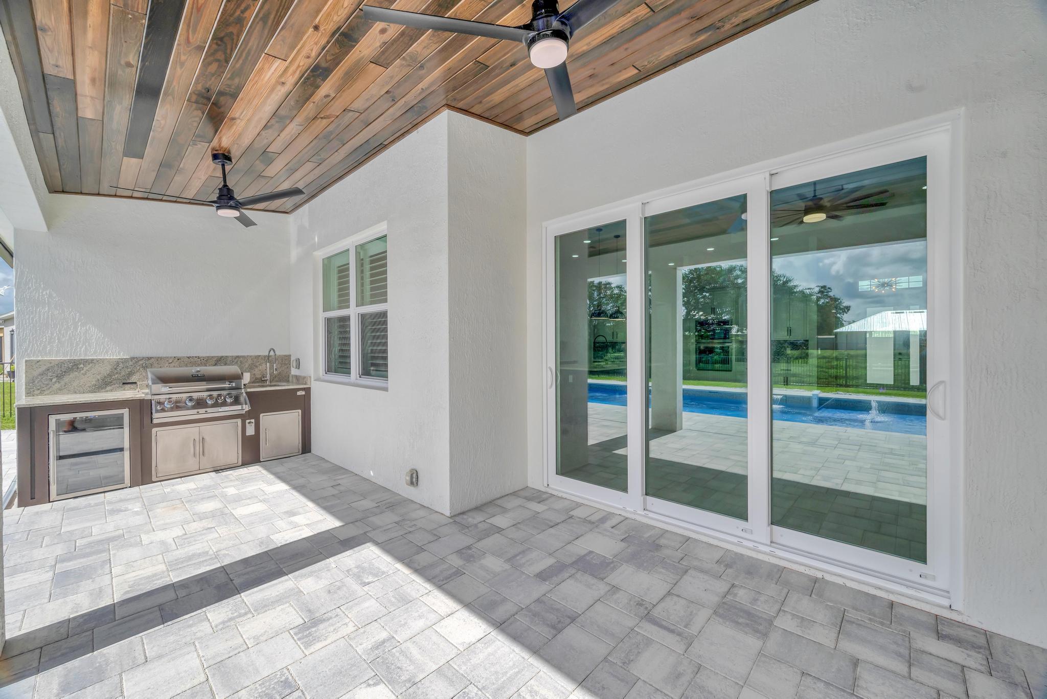 PORT ST LUCIE SECTION 9 - Residential Lease