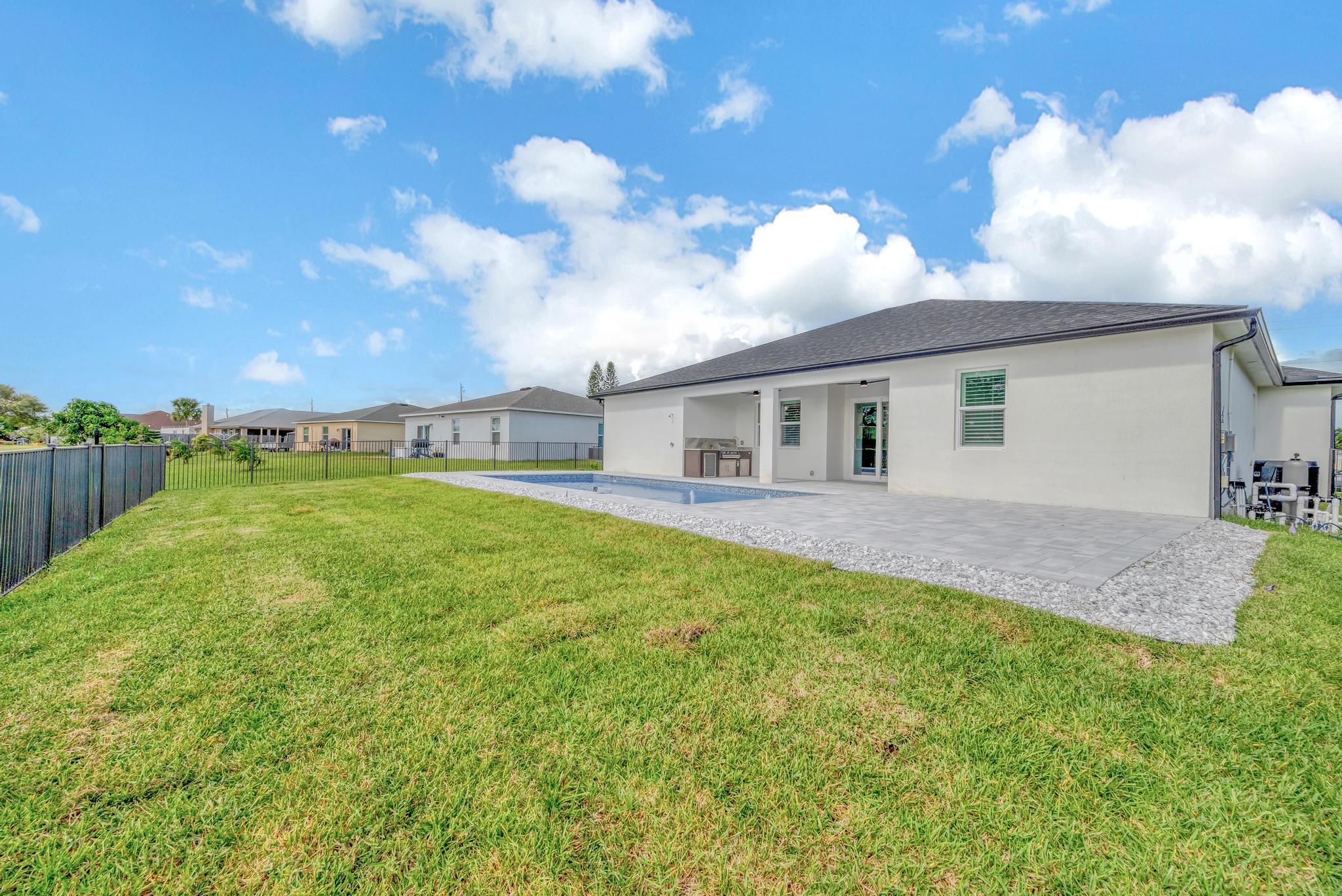 PORT ST LUCIE SECTION 9 - Residential Lease