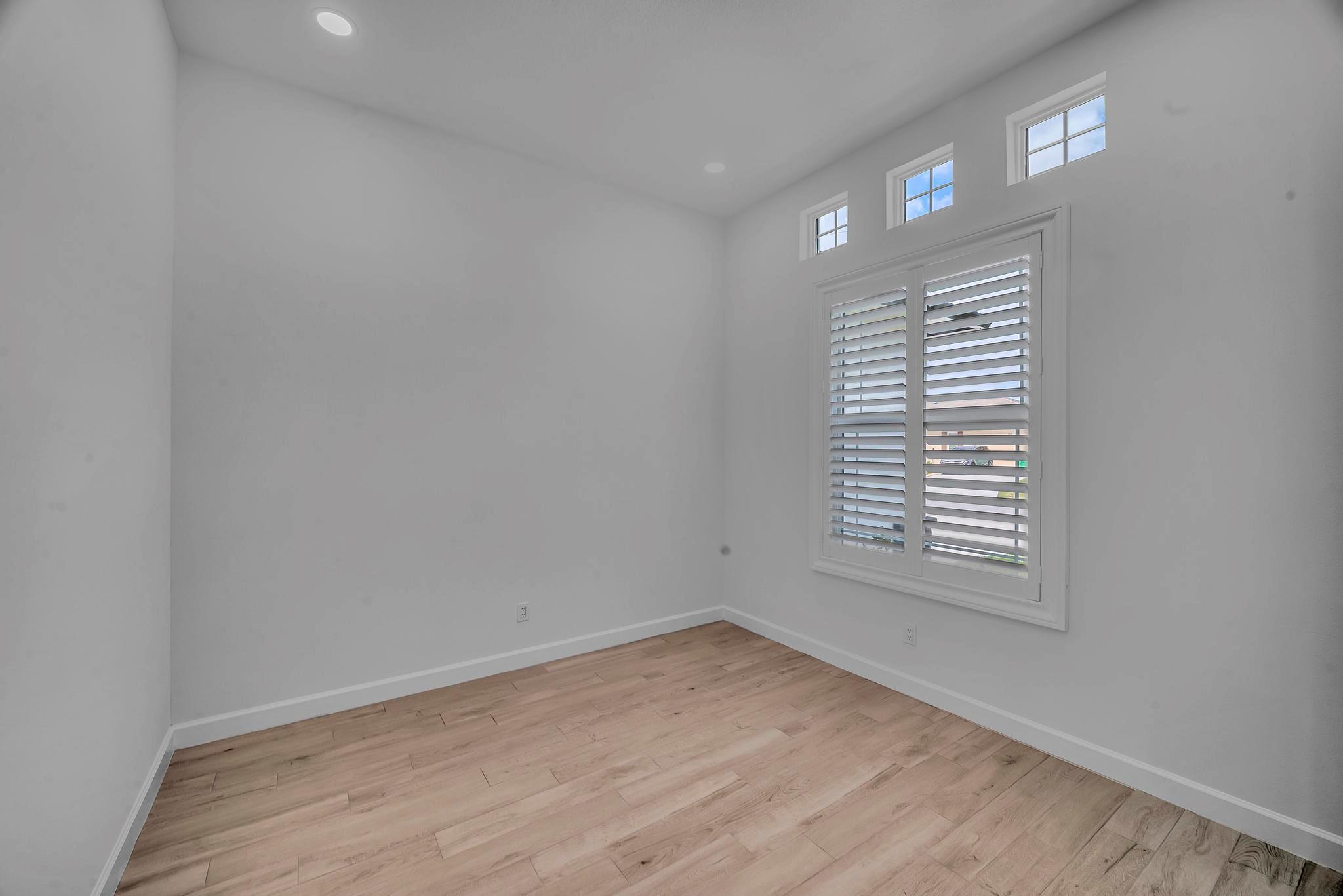 PORT ST LUCIE SECTION 9 - Residential Lease