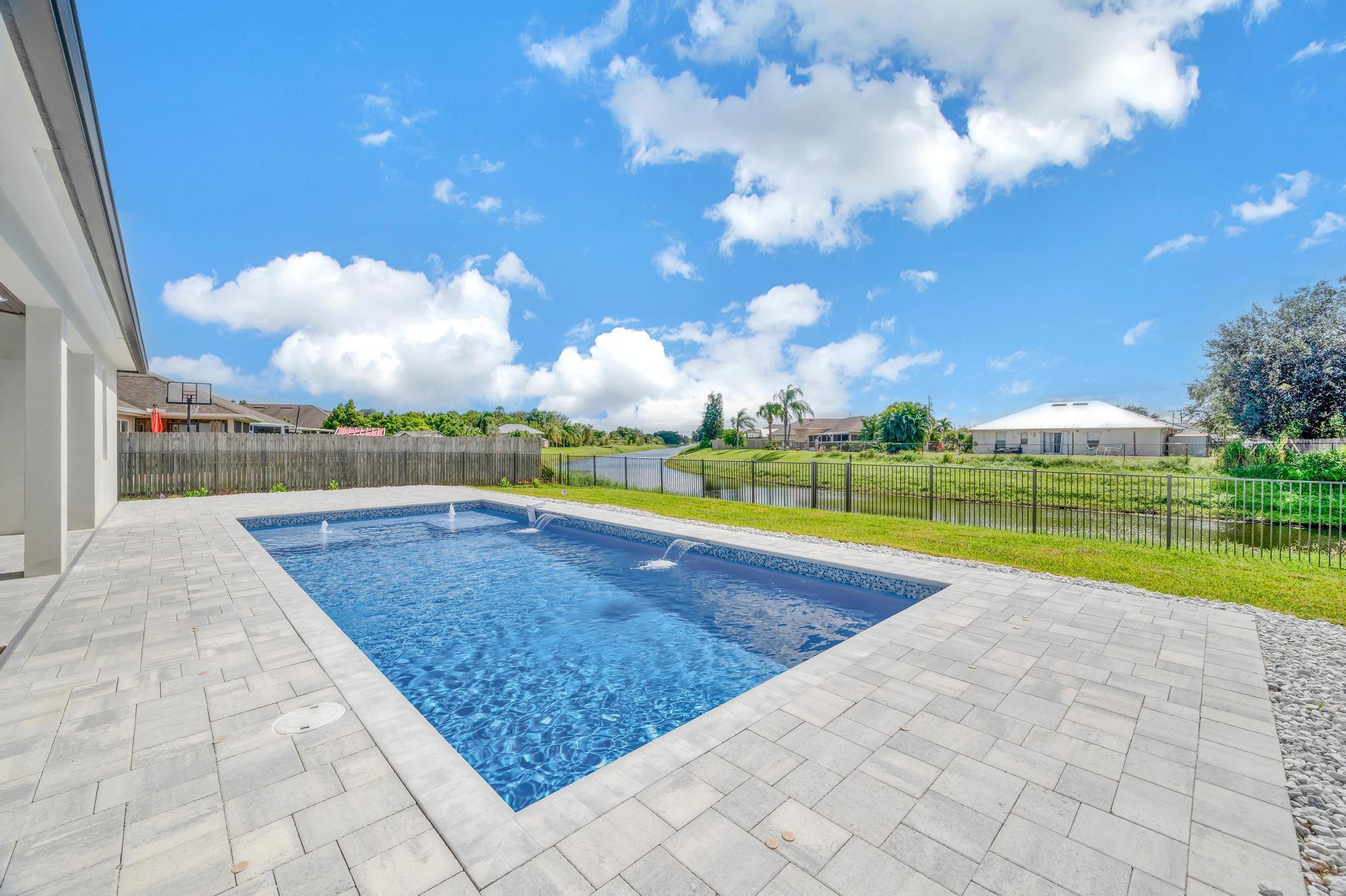 PORT ST LUCIE SECTION 9 - Residential Lease