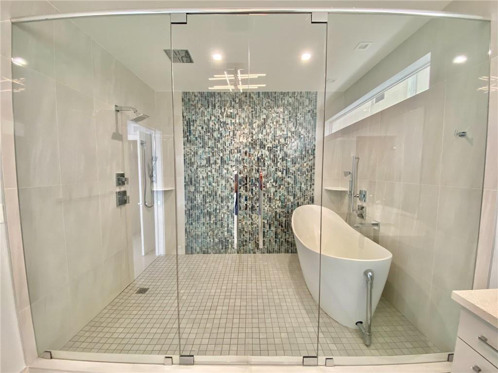 Seaside Village East Cond - Residential