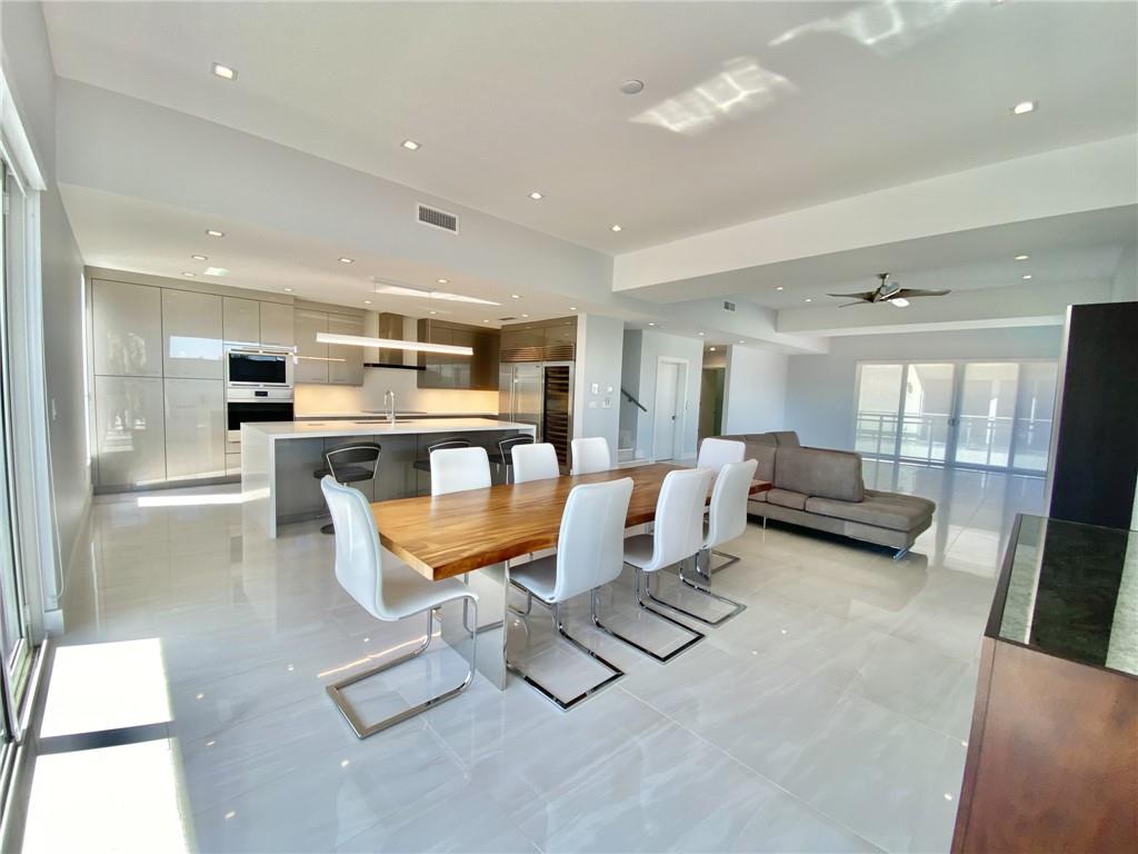 Seaside Village East Cond - Residential