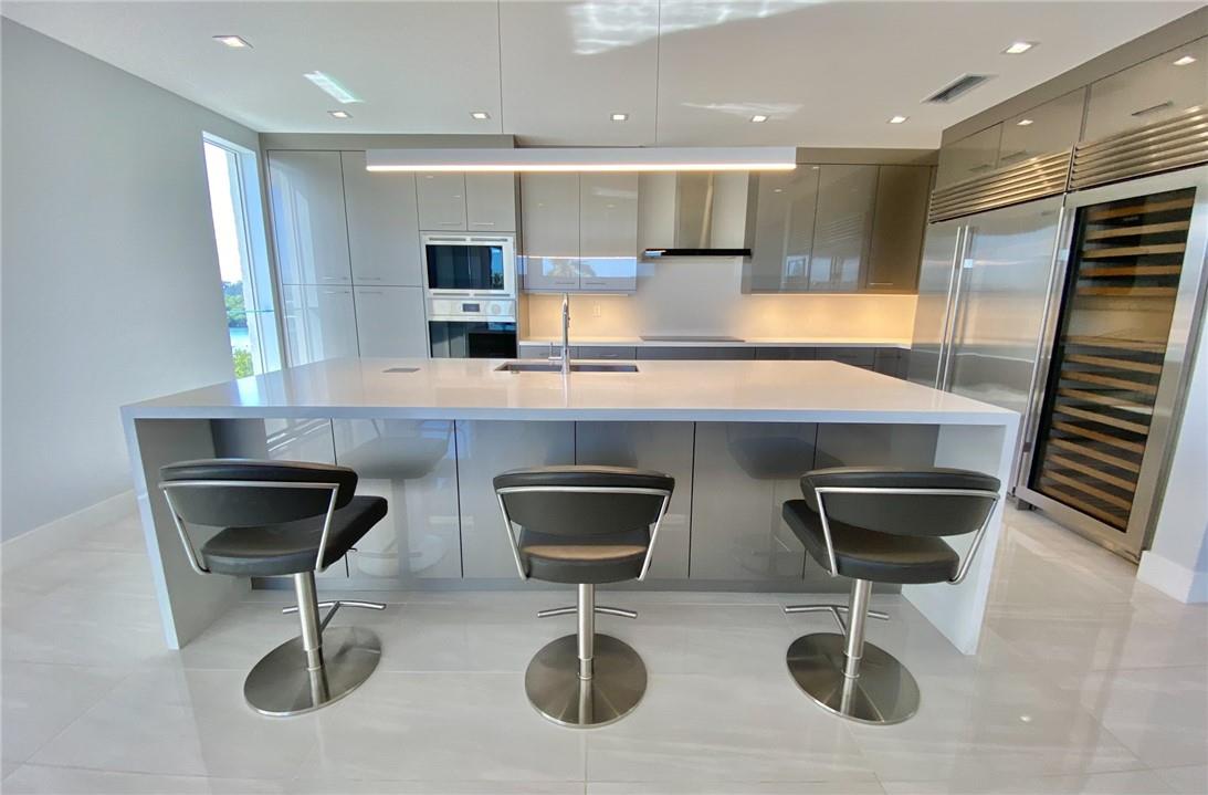 Seaside Village East Cond - Residential