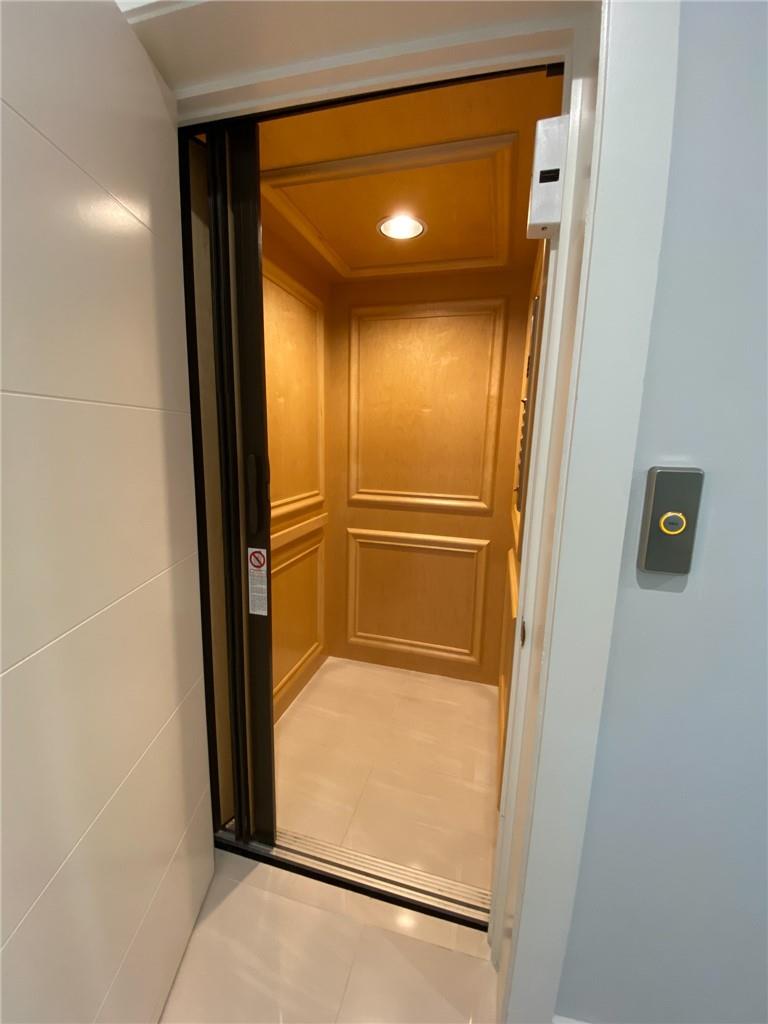 Seaside Village East Cond - Residential