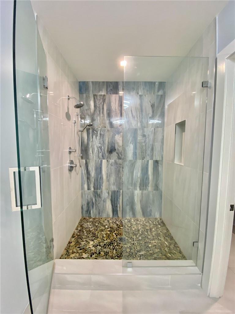 Seaside Village East Cond - Residential