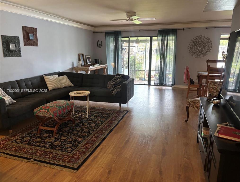 Photo of 9727 N NEW RIVER CANAL Road #631, Plantation, FL 33324 (MLS # B26094989)