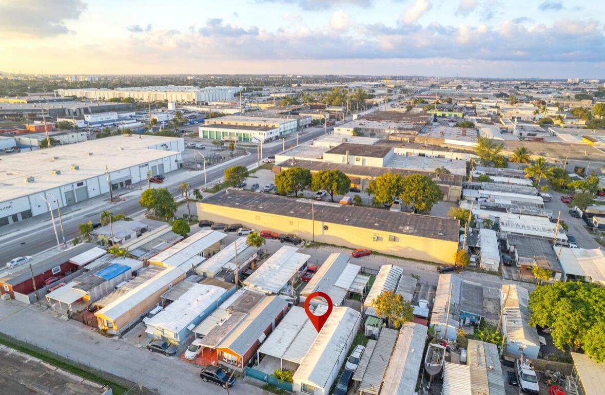 4111 NW 37 Th Avenue