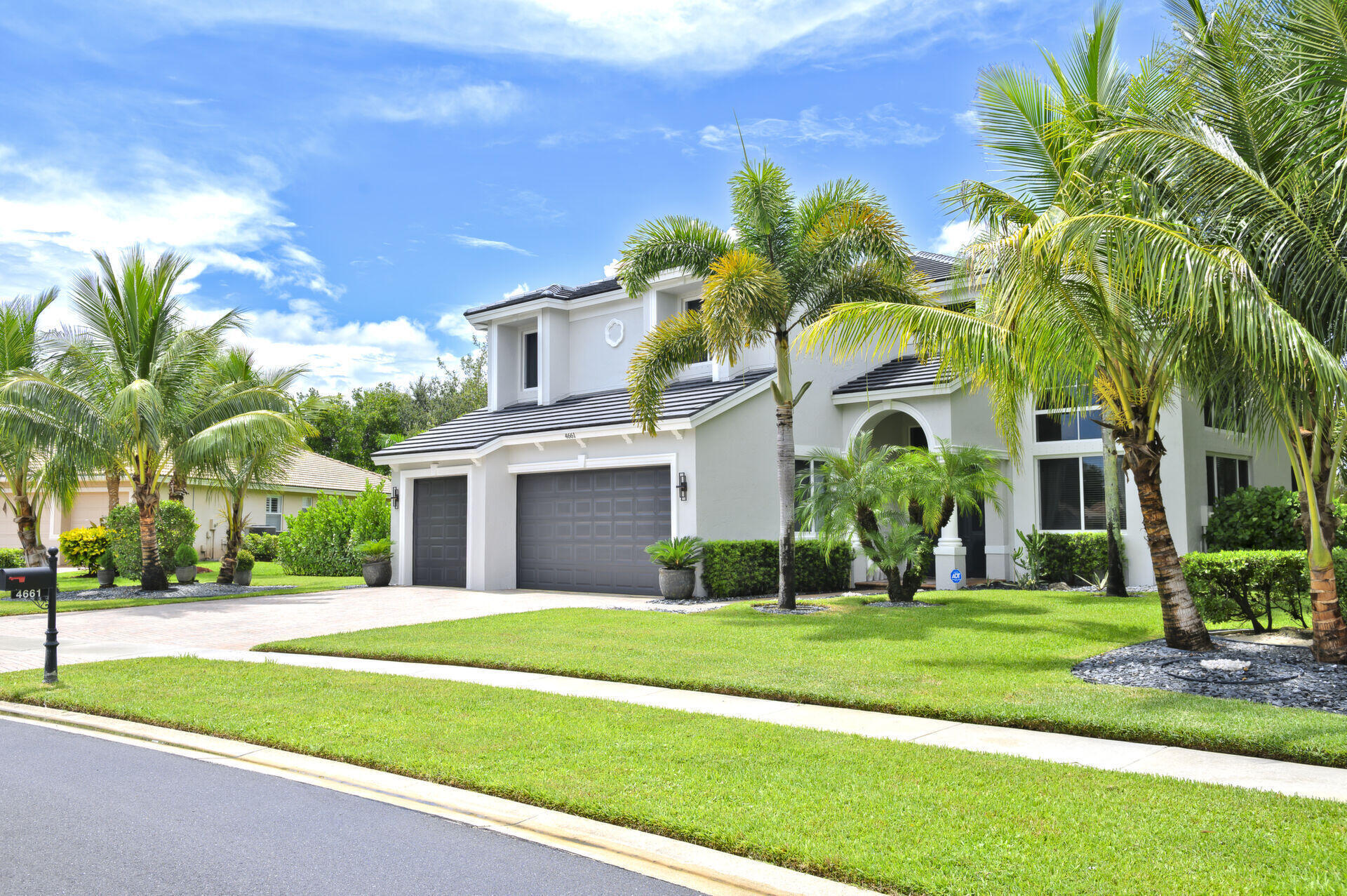 ISLES AT WELLINGTON 6 - Residential