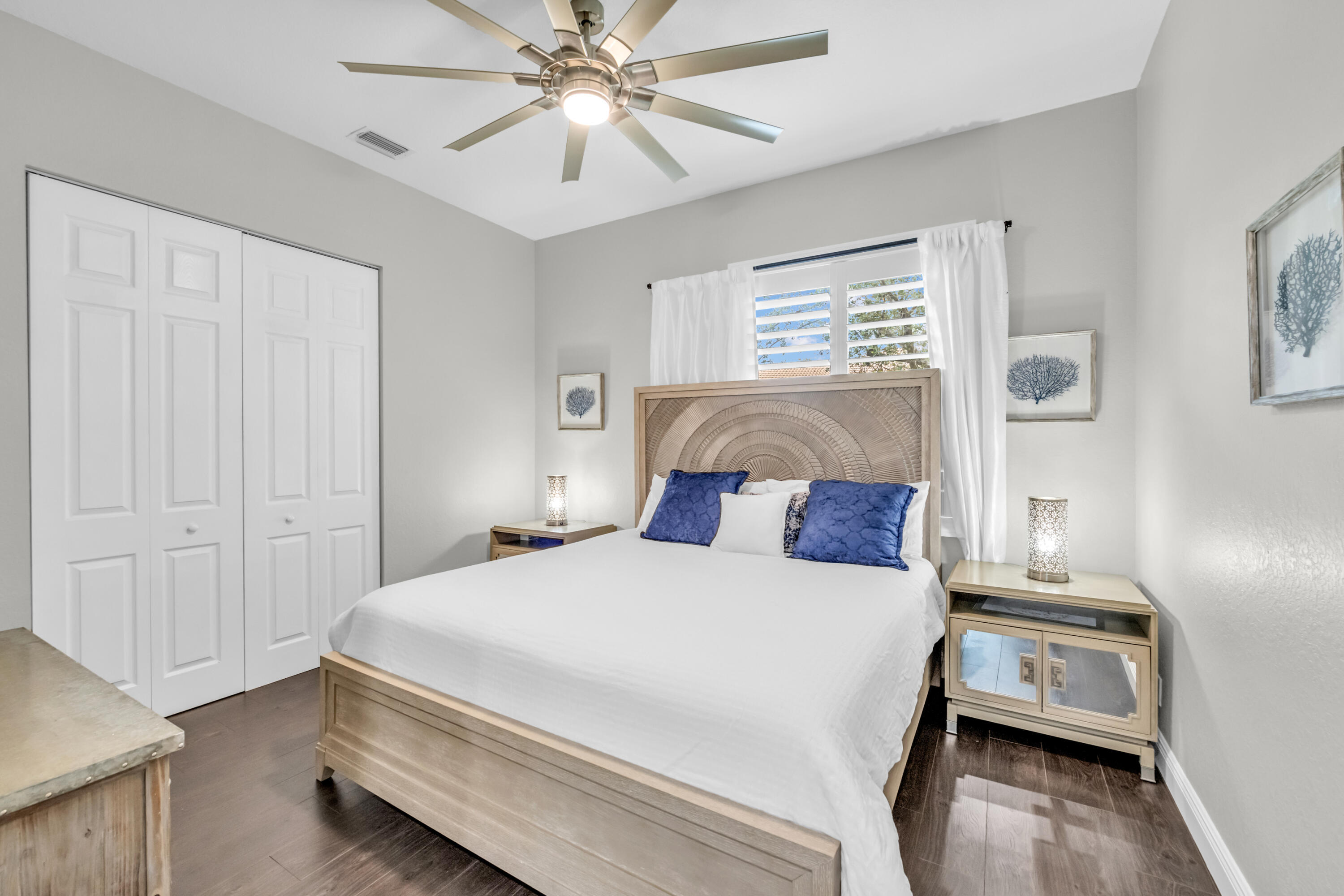 ISLES AT WELLINGTON 6 - Residential