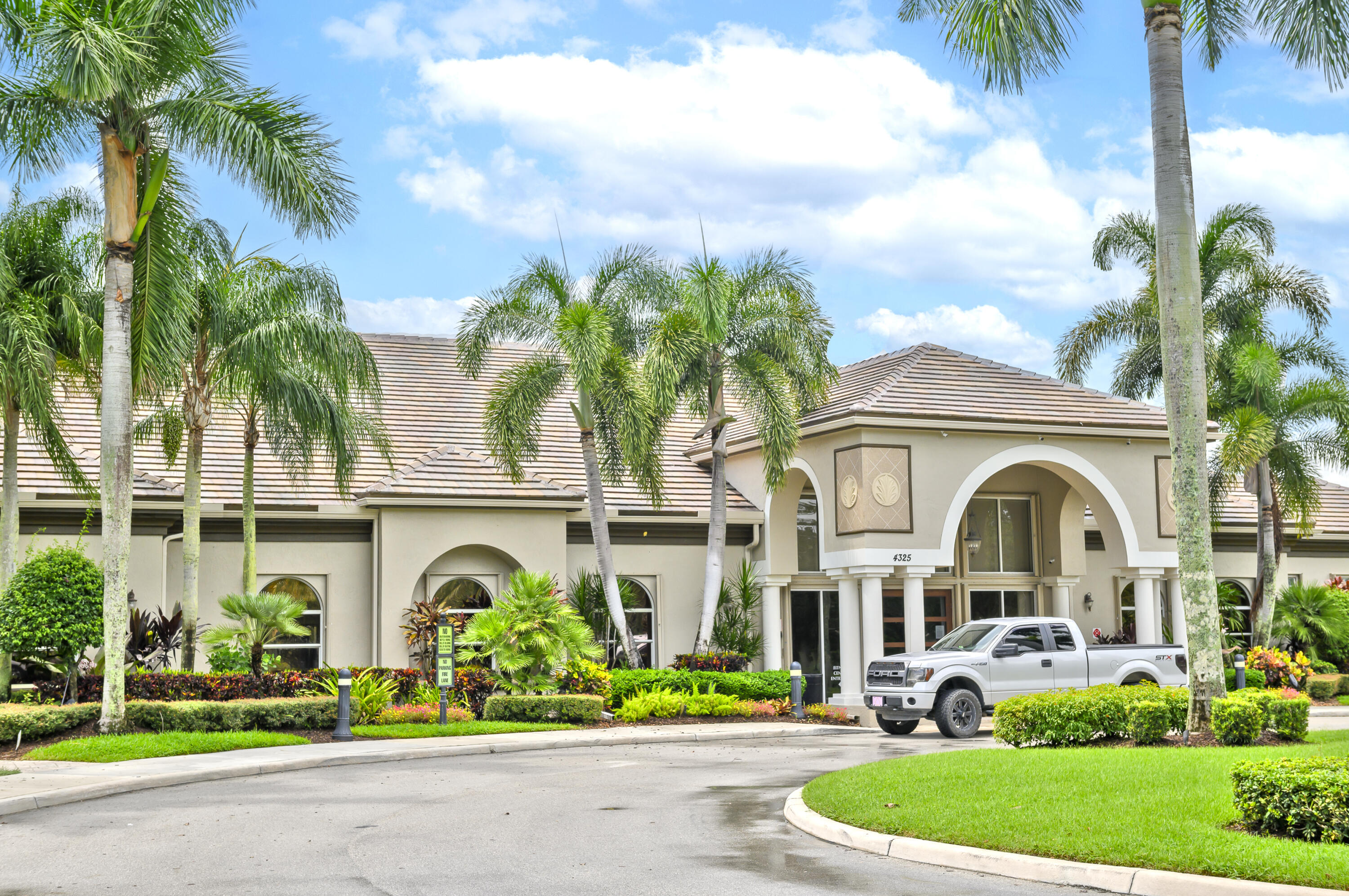 ISLES AT WELLINGTON 6 - Residential