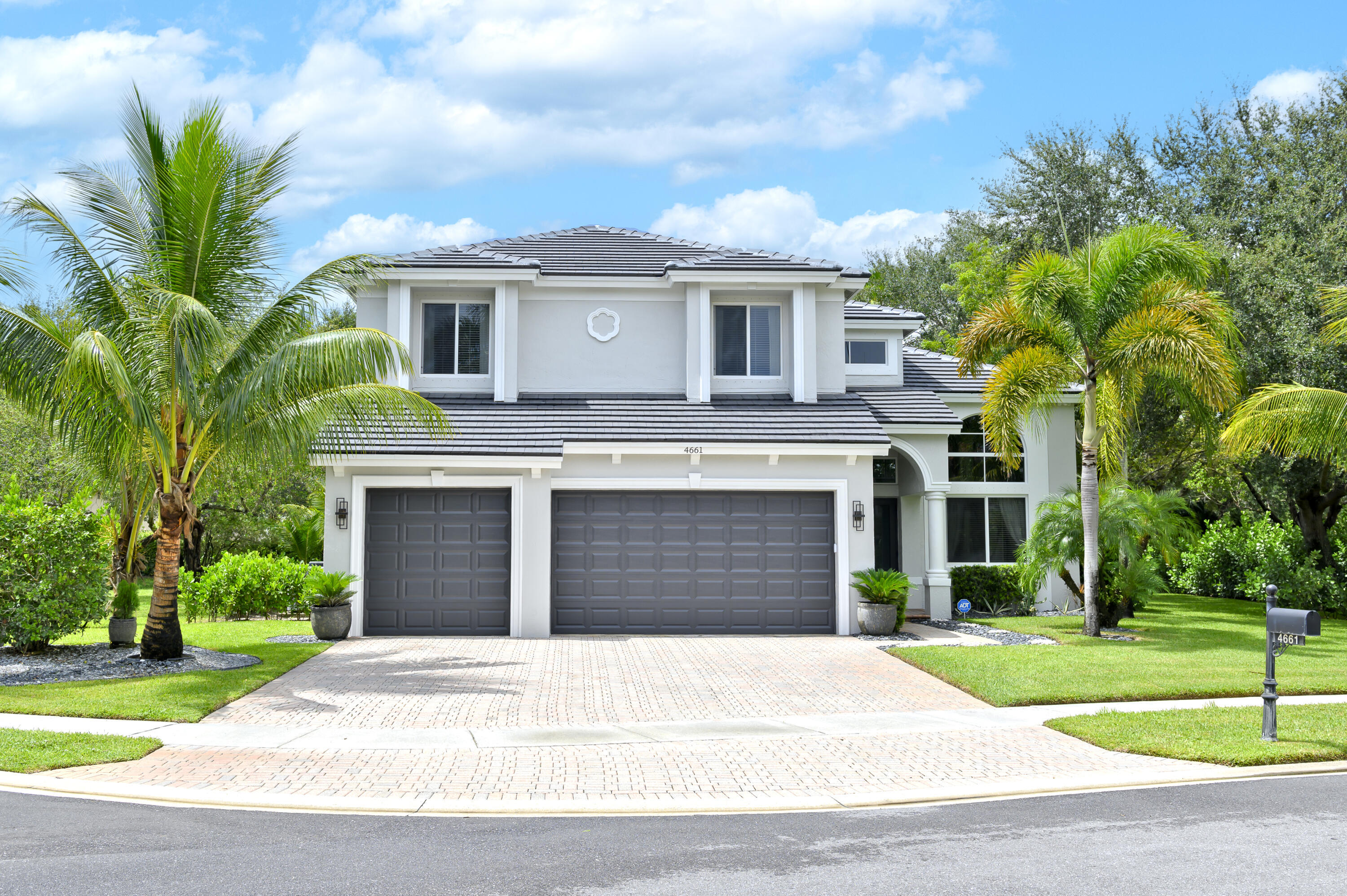 ISLES AT WELLINGTON 6 - Residential