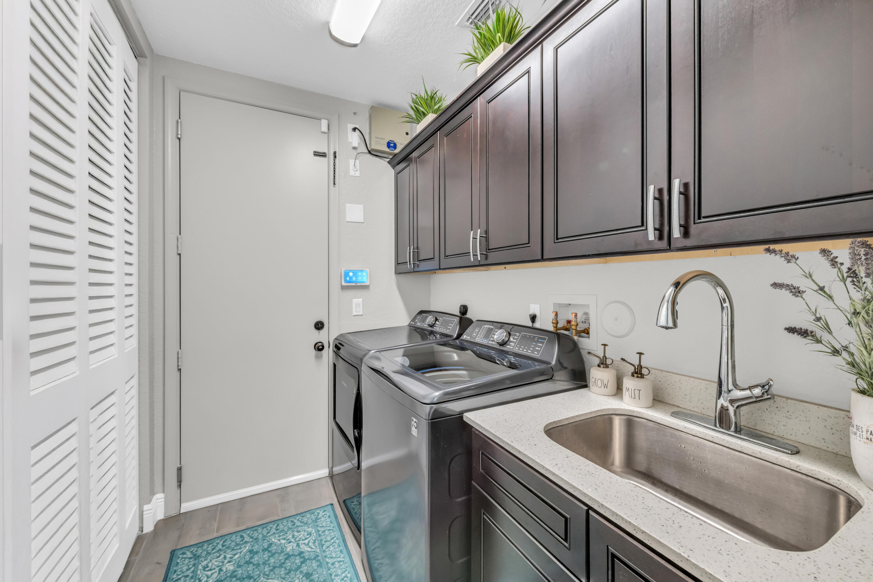 ISLES AT WELLINGTON 6 - Residential