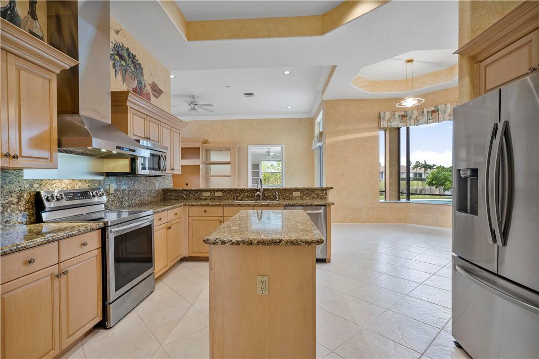 WESTON HILLS - Residential Lease