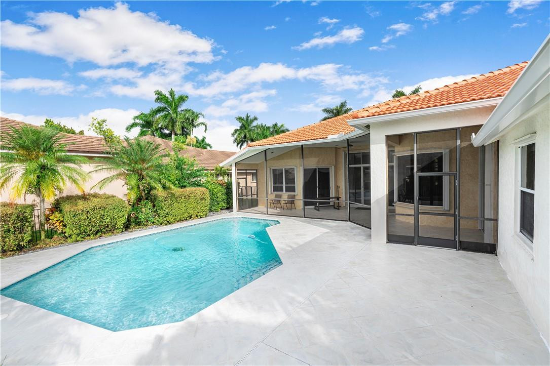 WESTON HILLS - Residential Lease