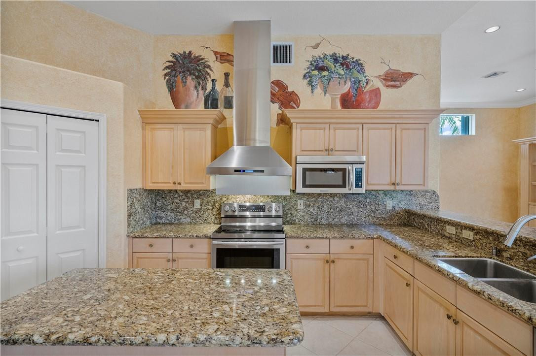 WESTON HILLS - Residential Lease