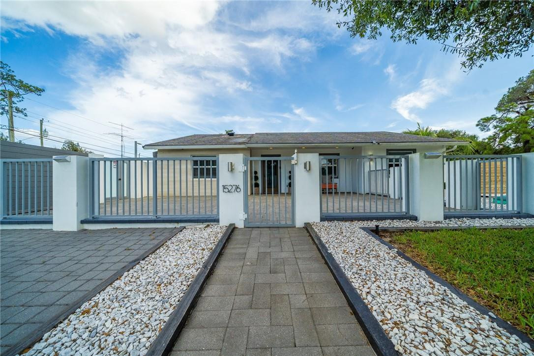 COUNTRY CLUB ACRES 5 - Residential Lease