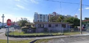 Investors Dream in the Heart of Miami. The adjoining unit provides an income opportunity. Separately Metered Electric and Water is Mastered , separate parking for each unit. Very private. One unit has storage and washer and dryer connection separate from home. Embrace endless opportunities with this amazing property. IT WONT LAST LONG!