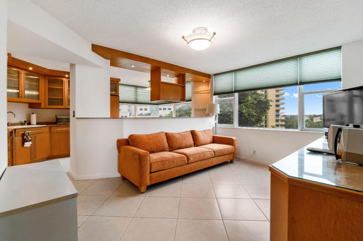 CLARIDGE CONDO - Residential Lease