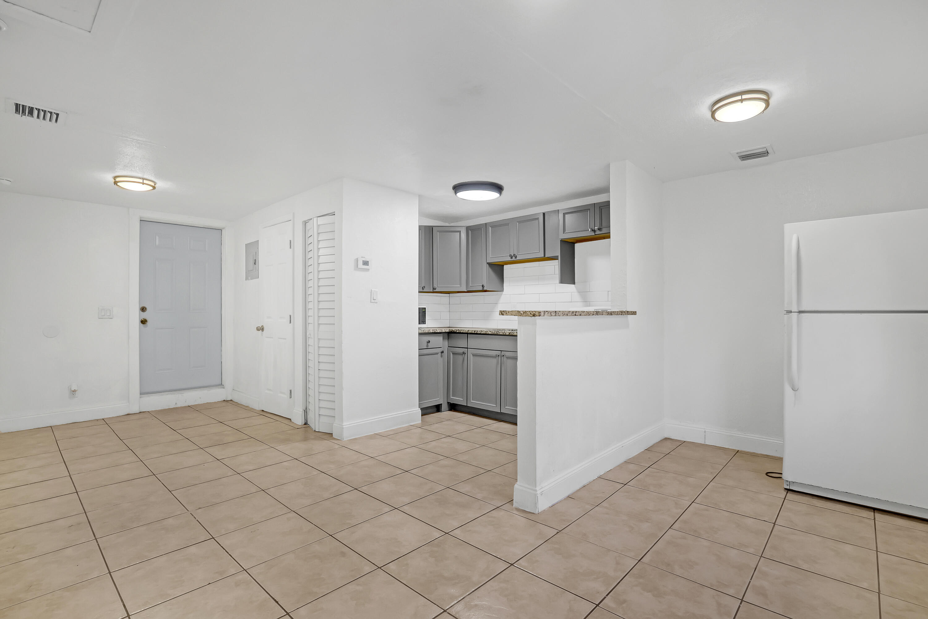 INLET GROVE IN PB 6 P 87 & PB 8 P 14 - Residential Income