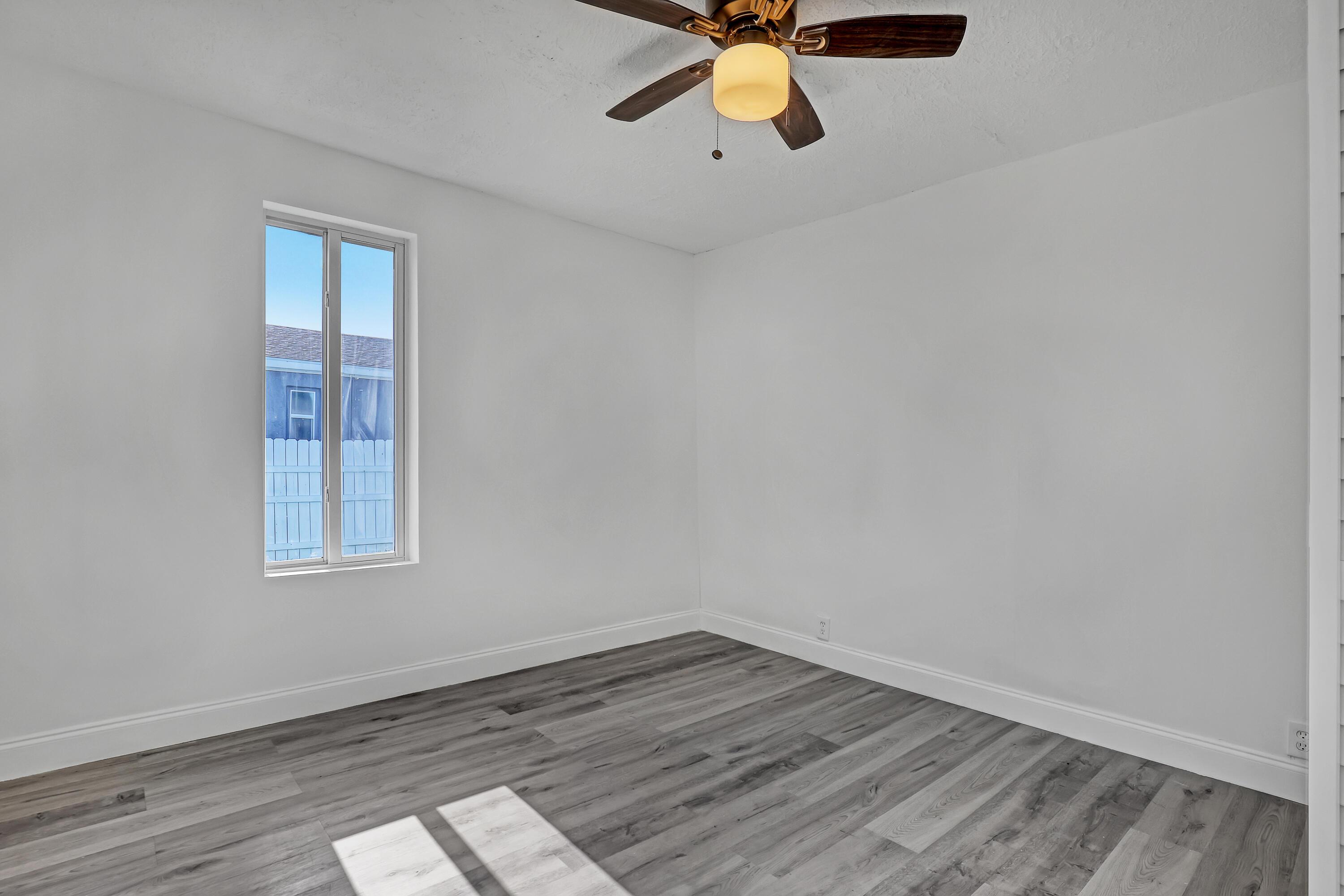 INLET GROVE IN PB 6 P 87 & PB 8 P 14 - Residential Income