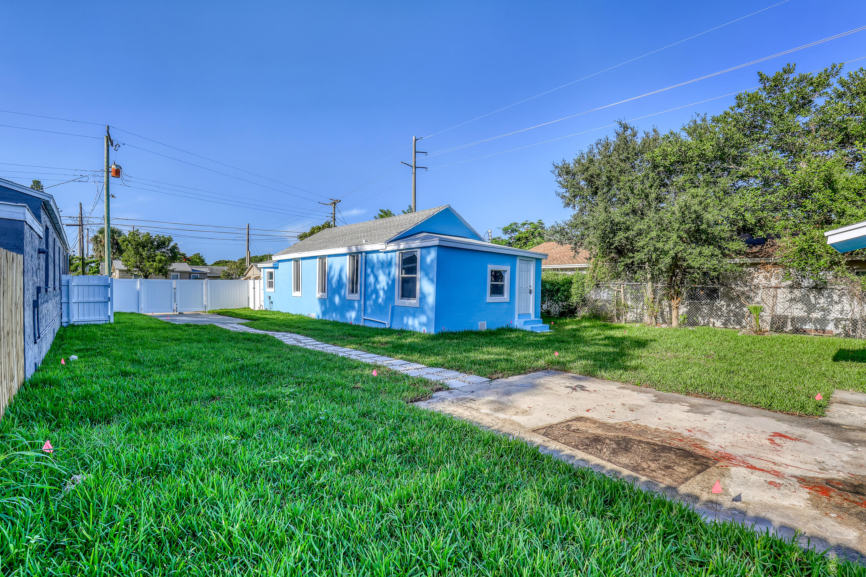 INLET GROVE IN PB 6 P 87 & PB 8 P 14 - Residential Income