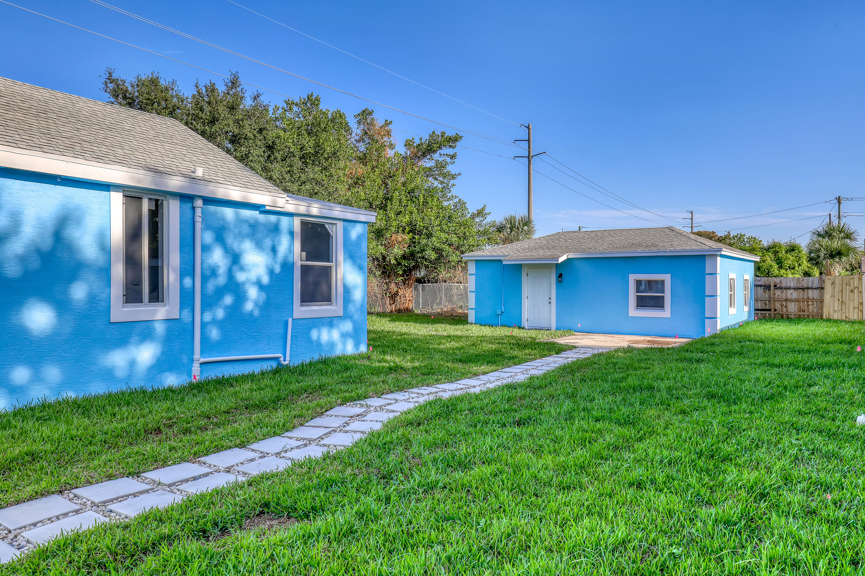 INLET GROVE IN PB 6 P 87 & PB 8 P 14 - Residential Income