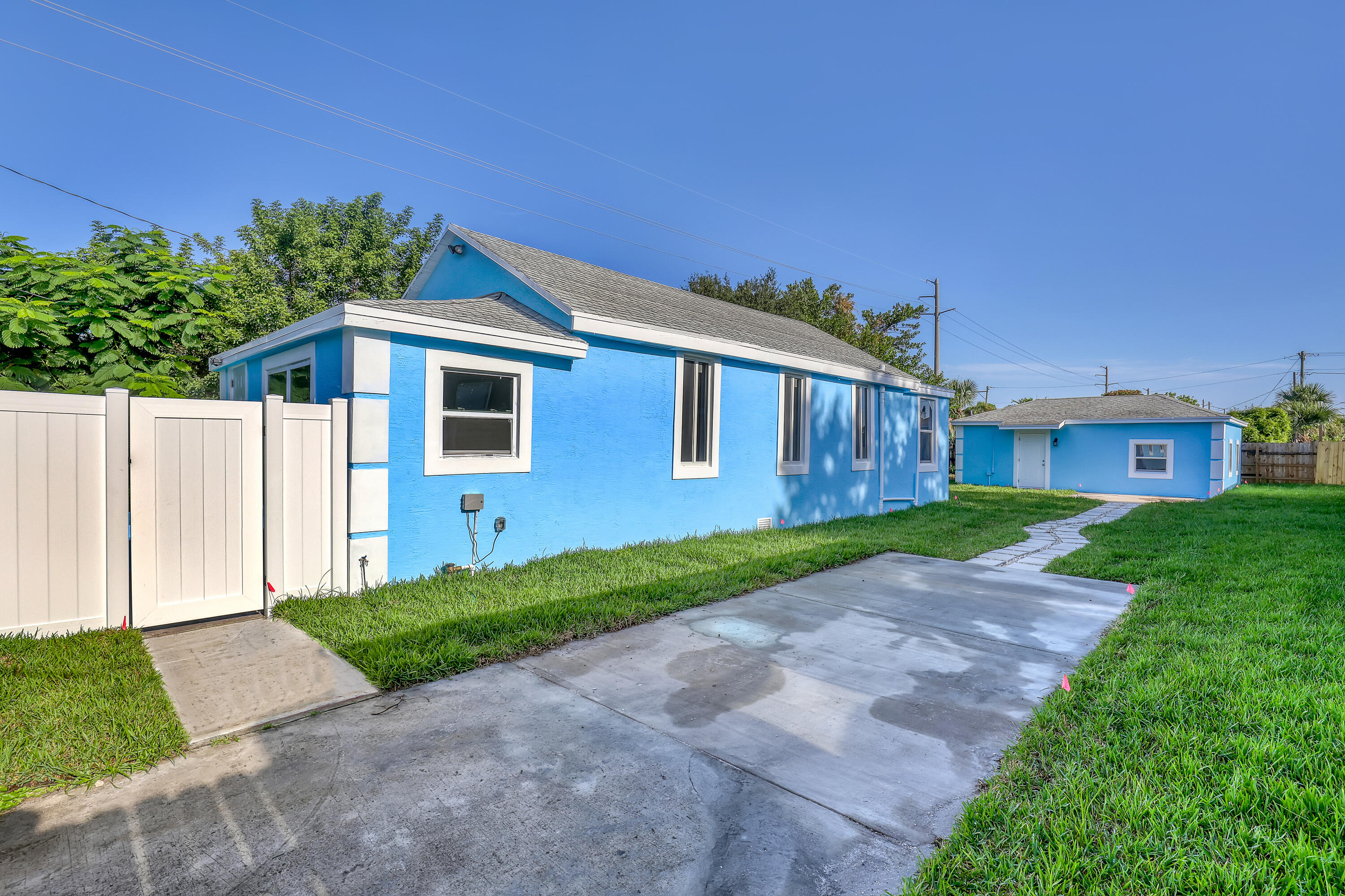 INLET GROVE IN PB 6 P 87 & PB 8 P 14 - Residential Income