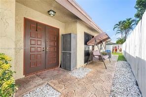7433 SW 13TH Street SW
