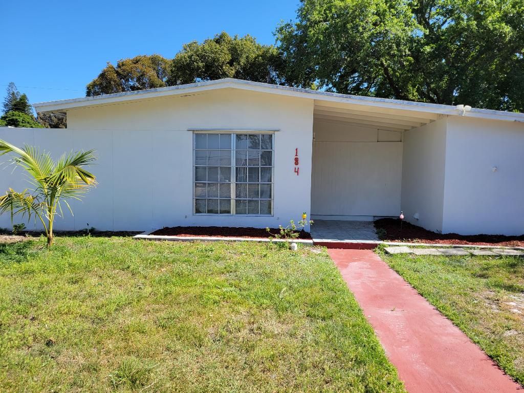 Photo of 184 SE Serenata Court, Port Saint Lucie, FL 34983 (MLS # R10970856)