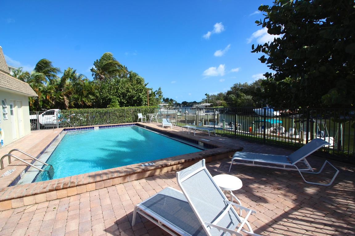 HIDDEN KEY CONDO - Residential