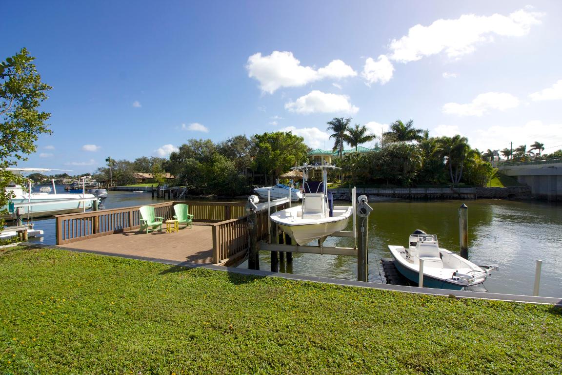 HIDDEN KEY CONDO - Residential