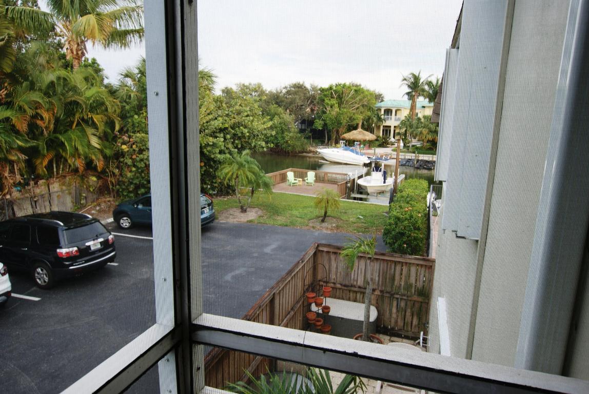 HIDDEN KEY CONDO - Residential