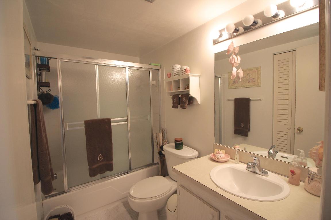 HIDDEN KEY CONDO - Residential