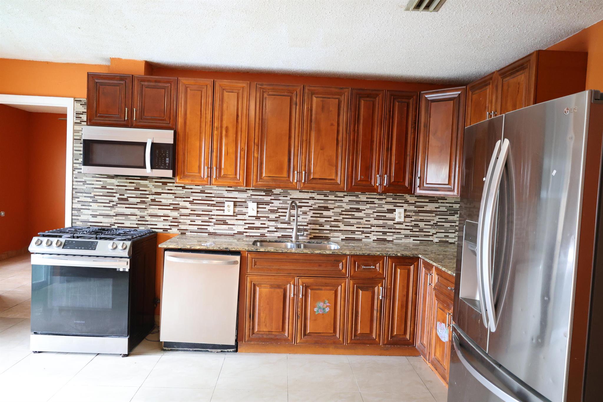 HOMES AT LAWRENCE 1 - Residential Lease